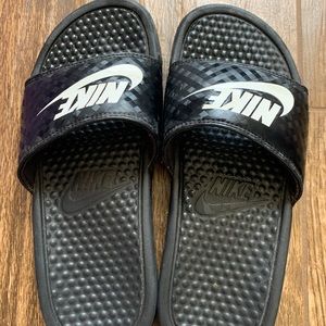 Nike slides